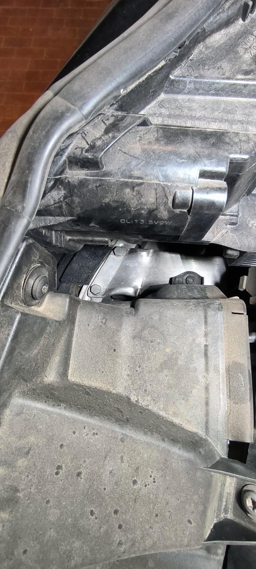 BMW X1 auto incidentata