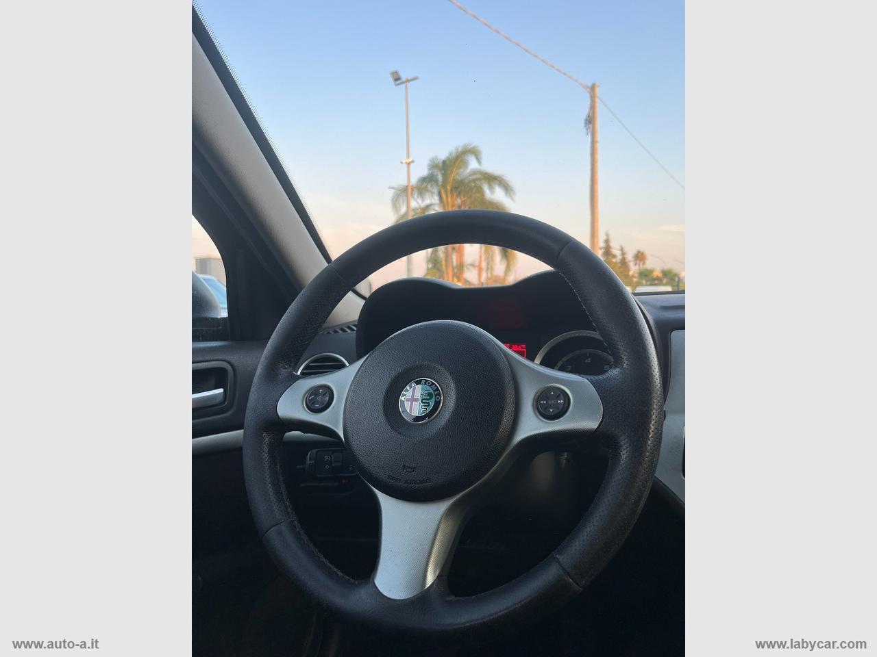 ALFA ROMEO 159 1.9 JTDm 16V SW Distinctive