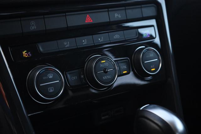 VOLKSWAGEN T-Roc 1.5 TSI ACT DSG Sport BlueMotion Technology