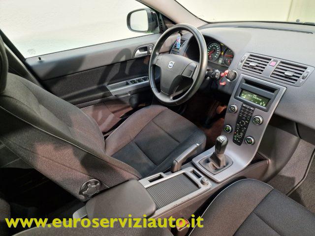 VOLVO V50 D2 POLAR
