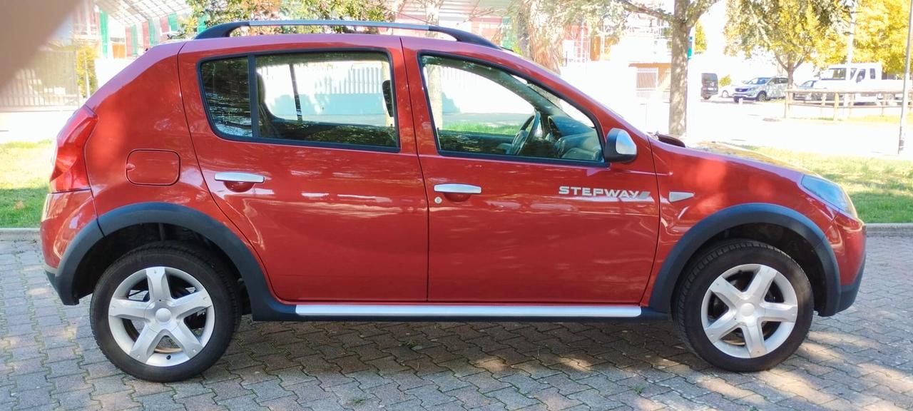 Dacia Sandero Stepway 1.6 8V 85CV