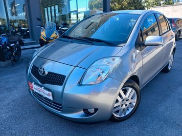 Toyota Yaris 1.3 5 porte Luna