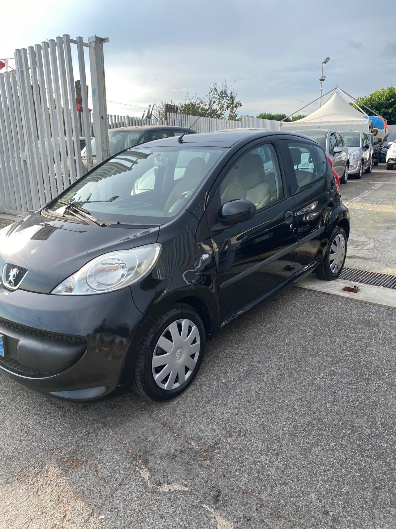 Peugeot 107 1.0 68CV 5p. Desir
