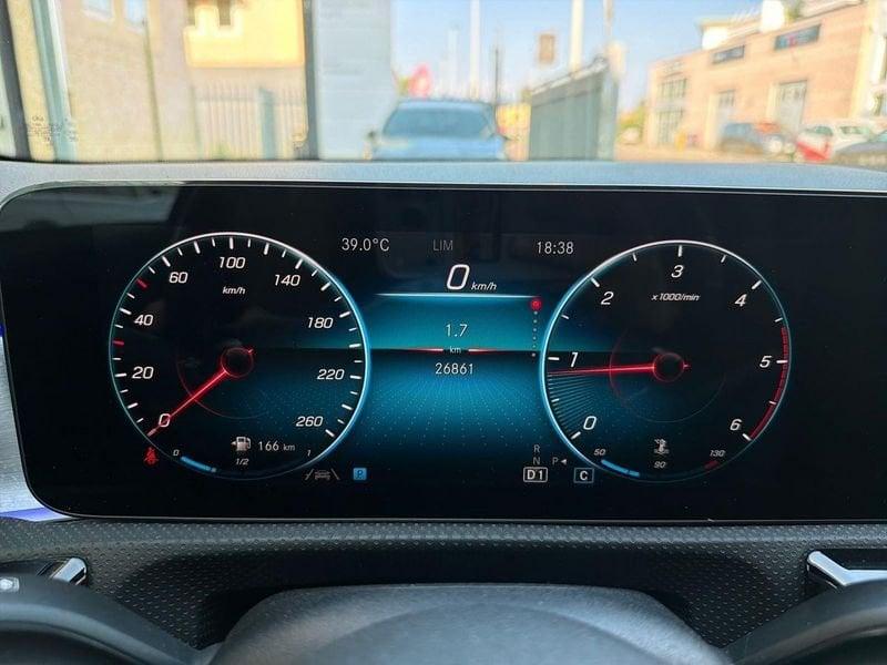 Mercedes-Benz Classe A A 180 d Premium Night edition Plus auto