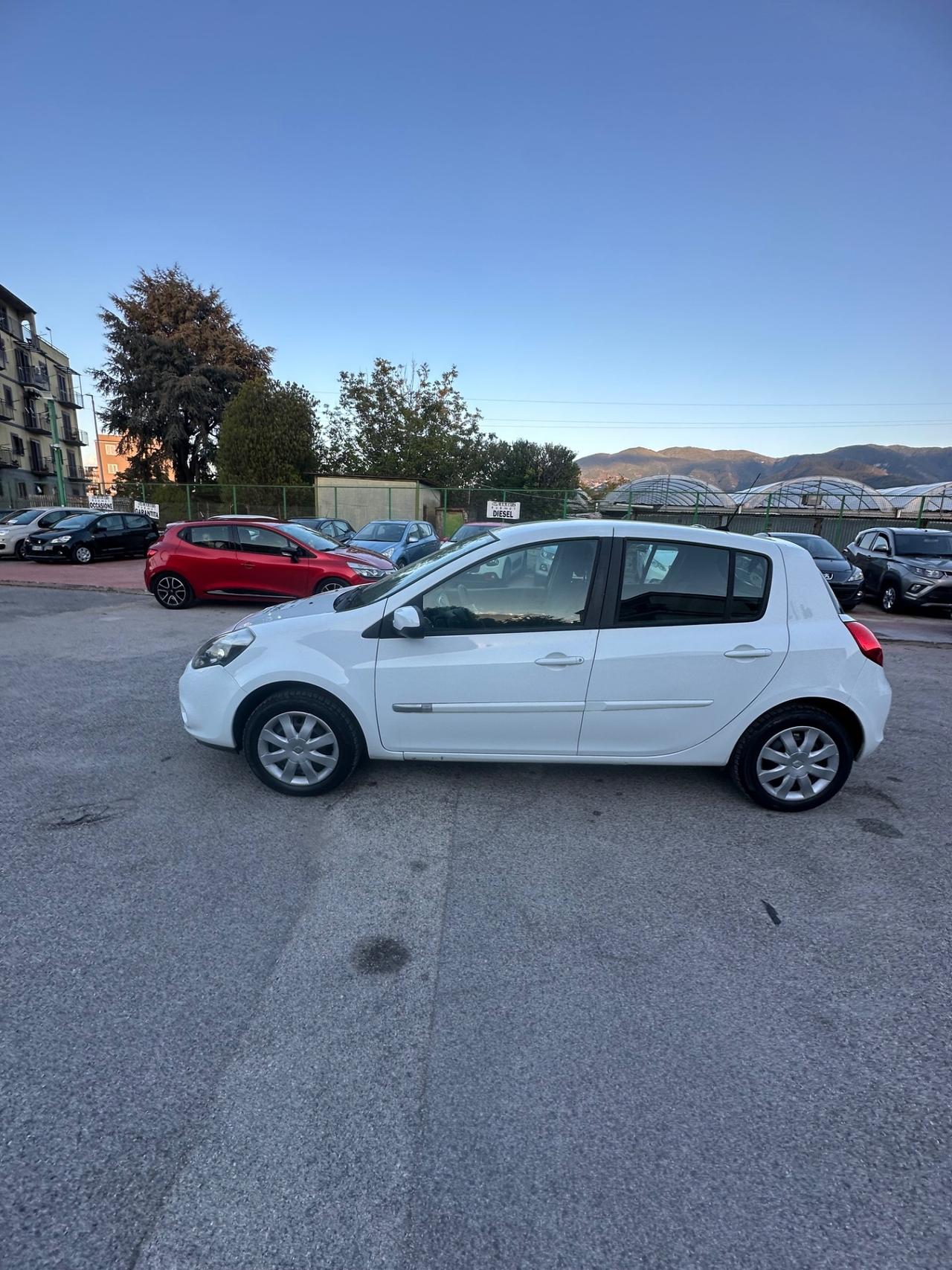 Renault Clio 1.2 16V 5 porte GPL Dynamique