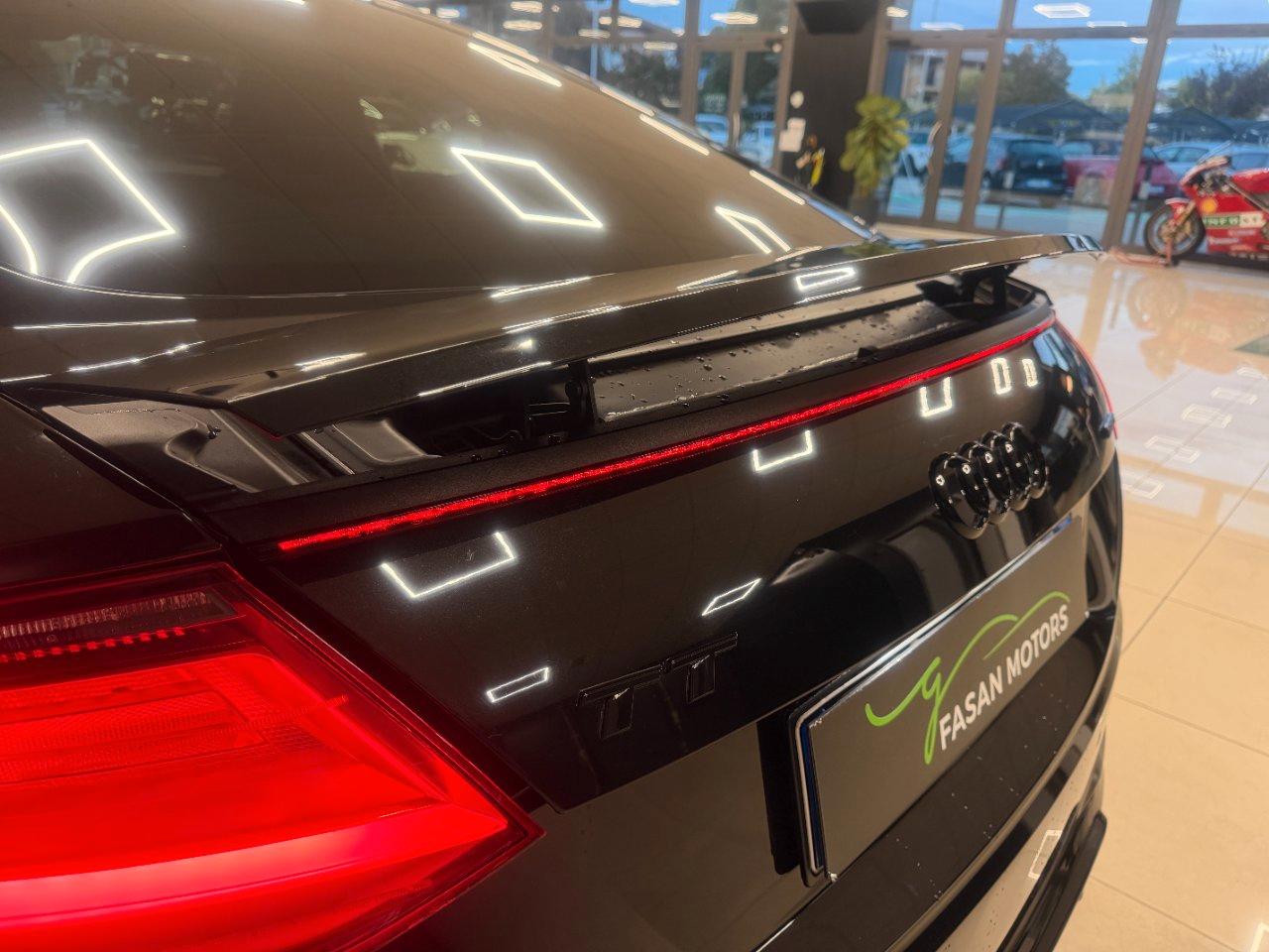 Audi TT Coupe 2.0 tfsi S line quattro s-tronic