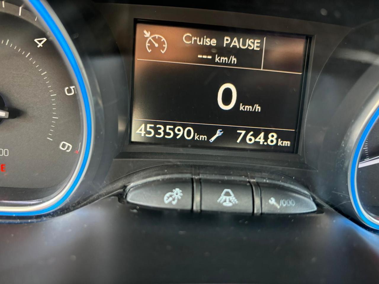 Peugeot 2008 1.6 e-HDi 115 CV Stop&Start Allure