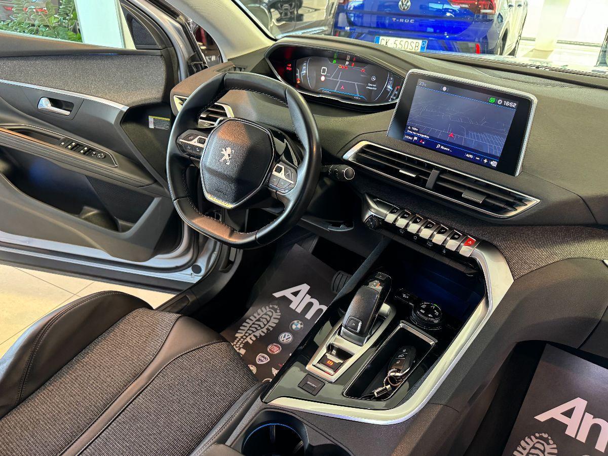 PEUGEOT 5008 1.6 BlueHDi 120cv EAT6 Allure Gancio