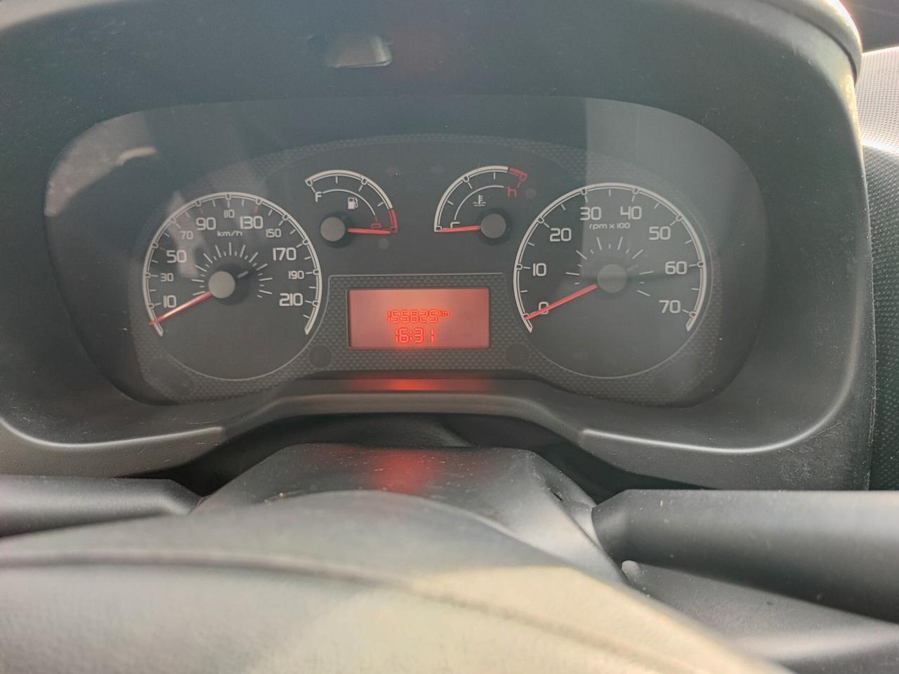 Fiat Qubo 1.3 MJT 95 CV Trekking