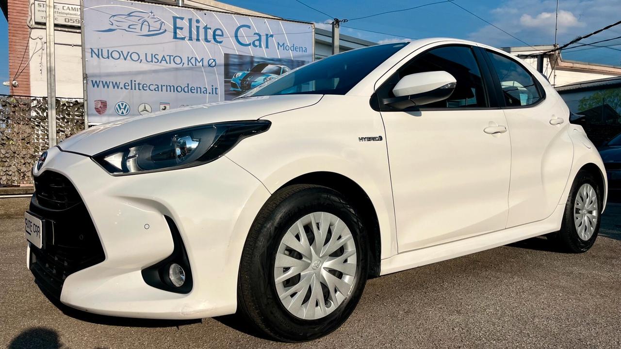 Toyota Yaris 1.5h Active " NON VINCOLI / TAGLIANDI TOYOTA "