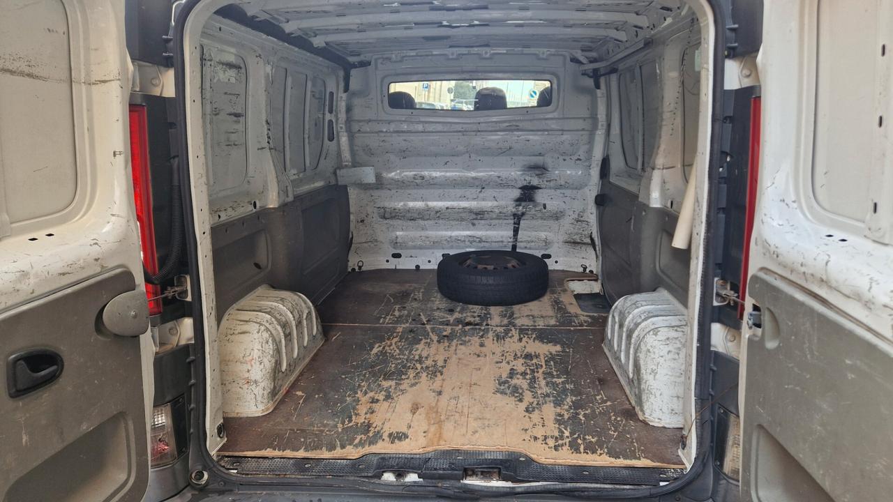 Opel Vivaro 27 2.0d 114cv L1H1