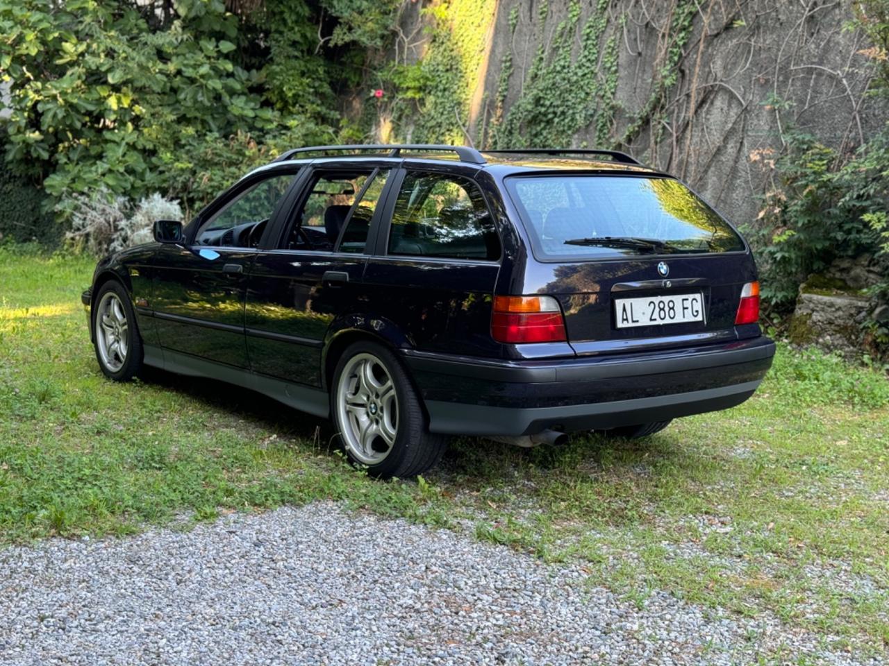 BMW E36 320i – Viola Madeira – Interni in Pelle Viola – ASI