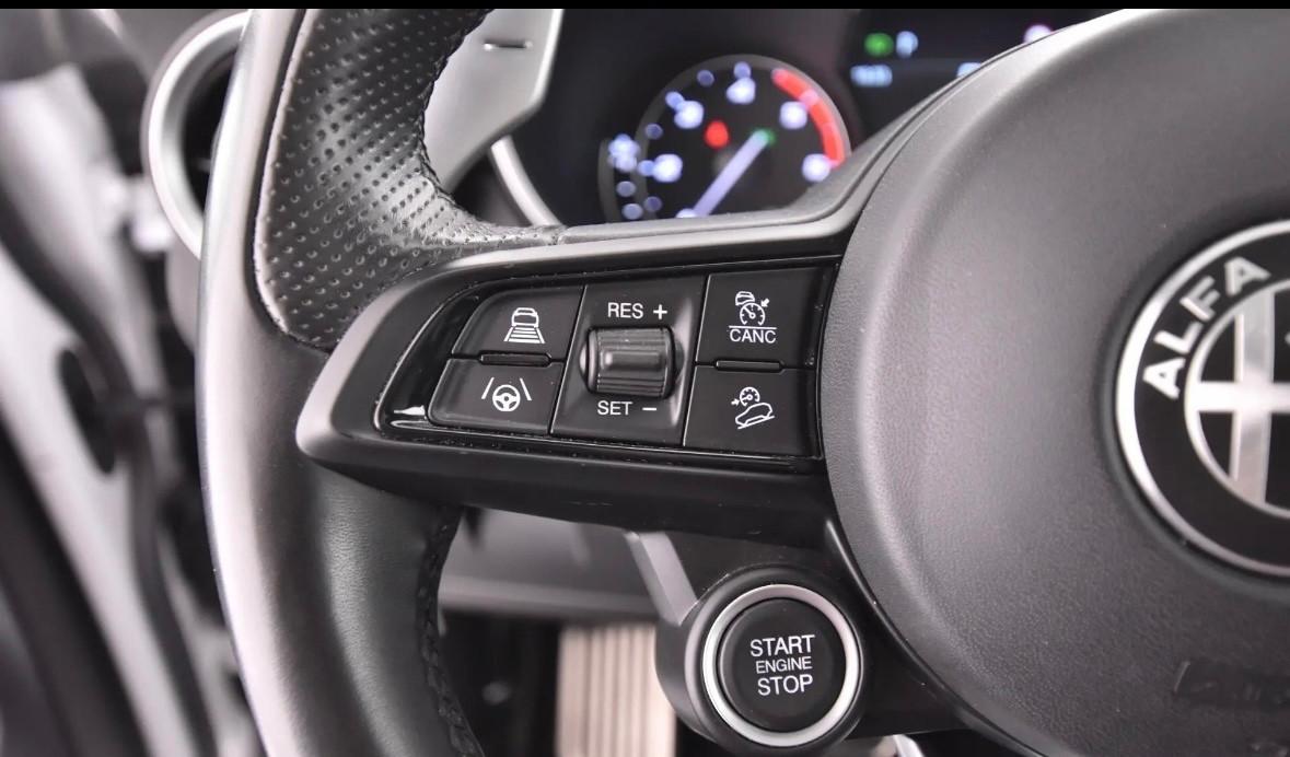 Alfa Romeo Stelvio 2.2 Turbodiesel 210 CV AT8 Q4 Veloce