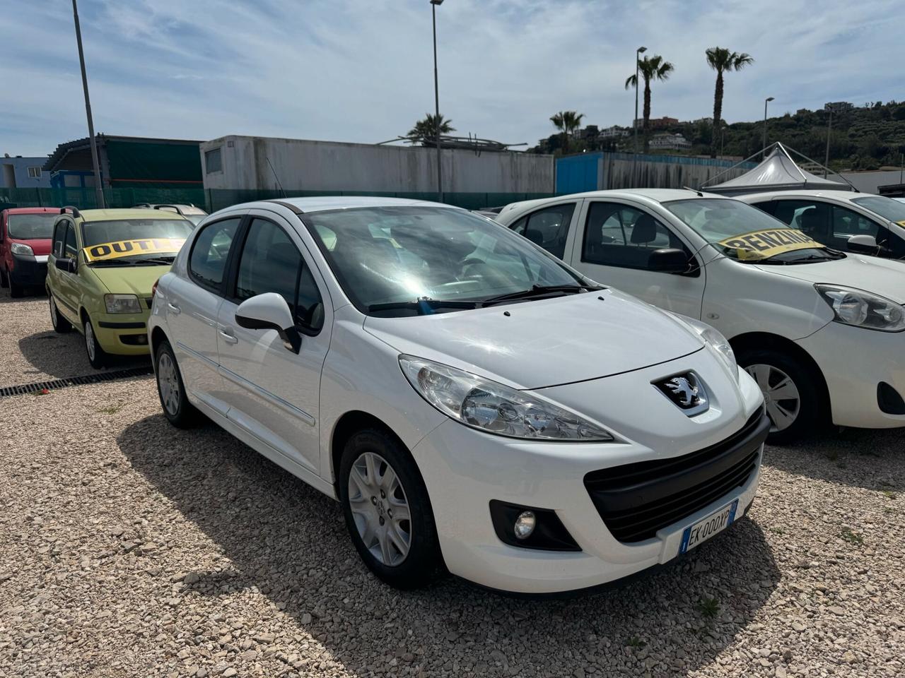 Peugeot 207 1.4 HDi 70CV 5p. Active