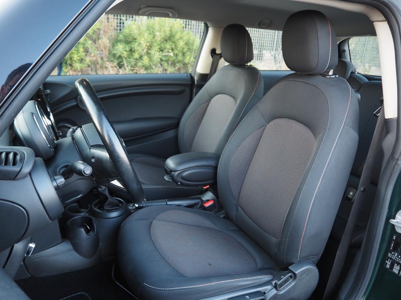 Mini Cooper 1.5 D Hype autom