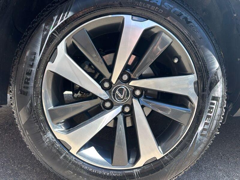 Lexus NX NX 300h 2.5 Luxury 4wd cvt