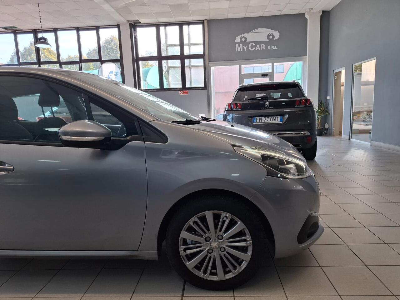 Peugeot 208 Benzina Manuale