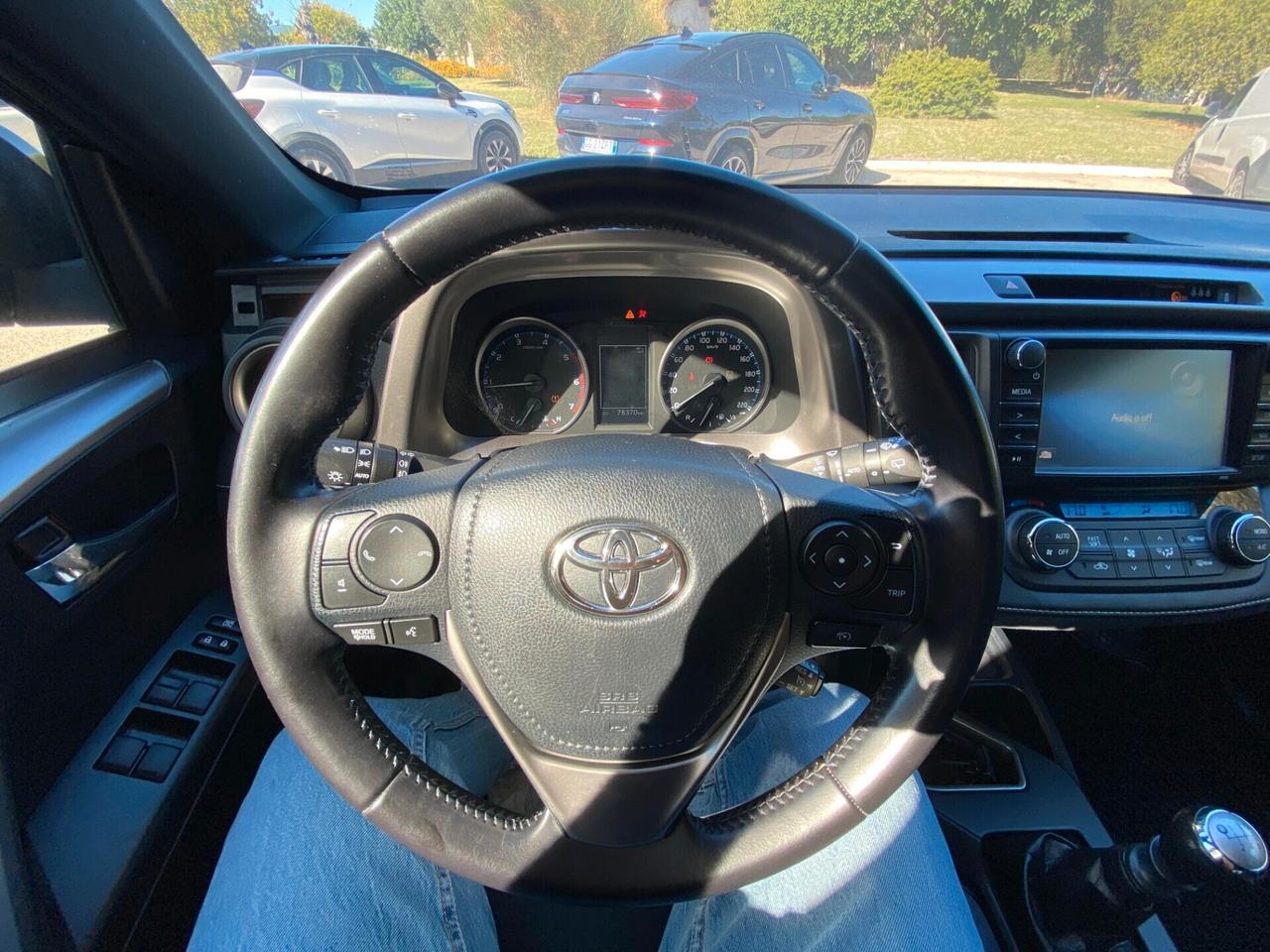 Toyota RAV 4 RAV4 2.0 D-4D 2WD Style
