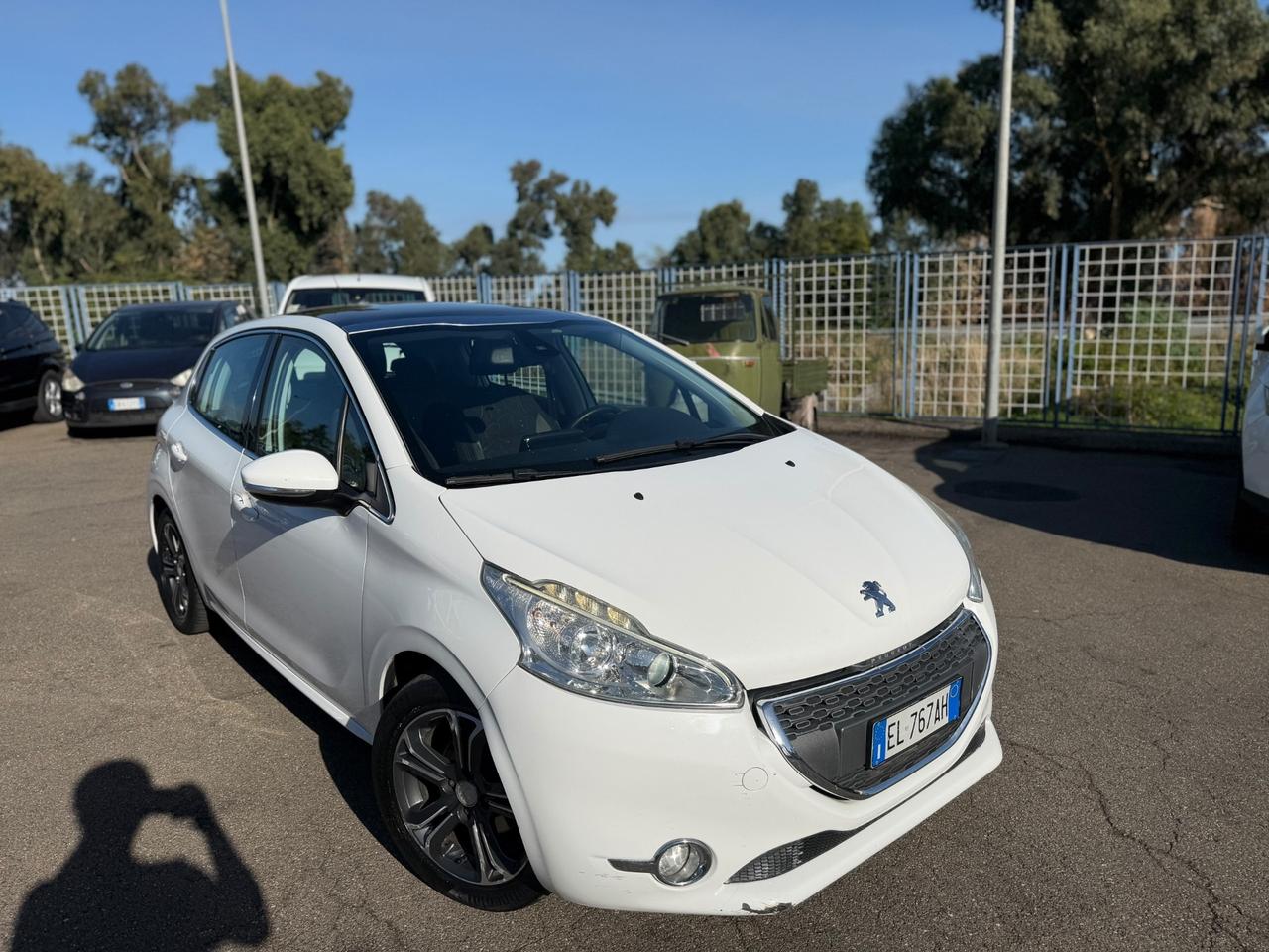 Peugeot 208 1.6 e-HDi 92 CV S 5 porte Allure tetto panoramico