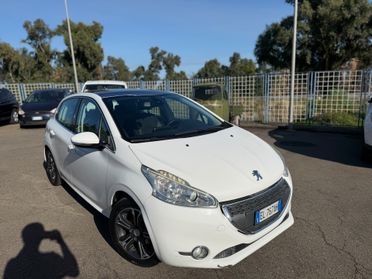 Peugeot 208 1.6 e-HDi 92 CV S 5 porte Allure tetto panoramico