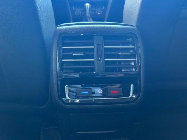 VOLKSWAGEN Passat Variant 2.0 TDI DSG Business BlueMotion Tech