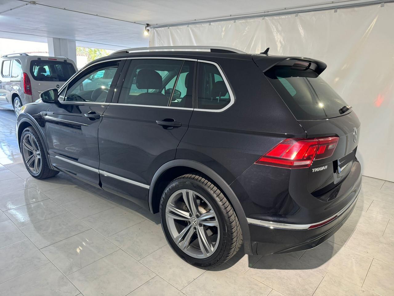 TIGUAN 2019 2.0 TDI 150 CV DSG R-LINE VIRTUAL COCKPIT