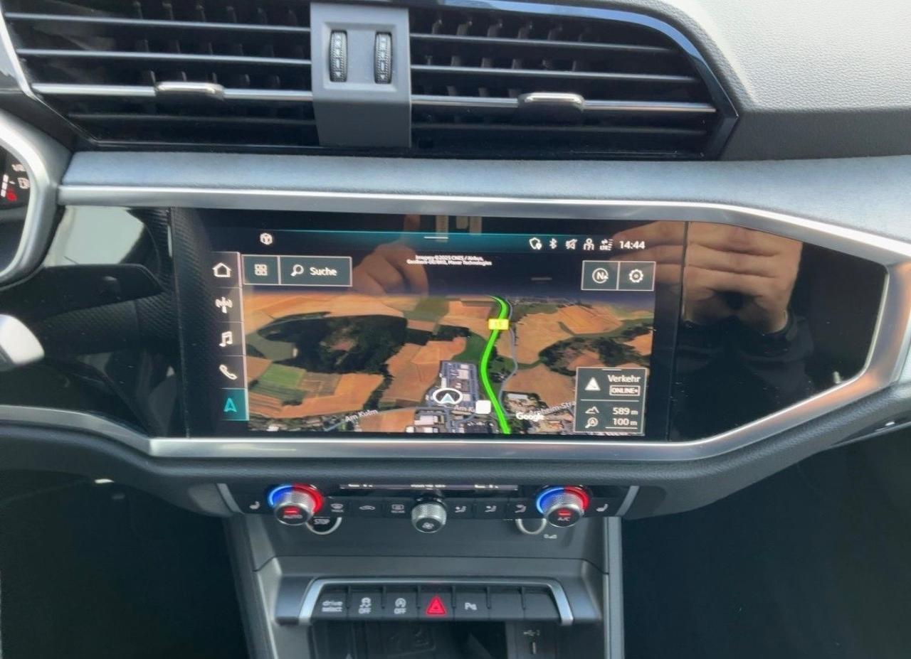 Audi Q3 35 TFSI S tronic S line edition 200cv Matrix Sonos