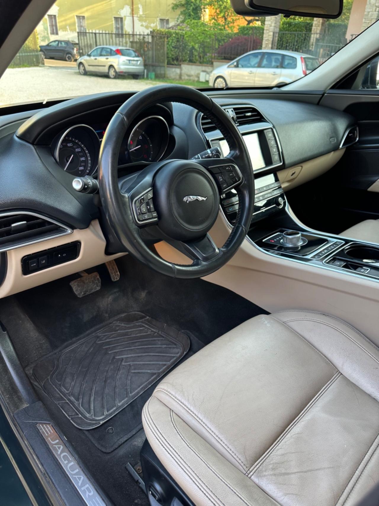 Jaguar XE 2.0 D PRESTIGE KMCERT UNICOPR