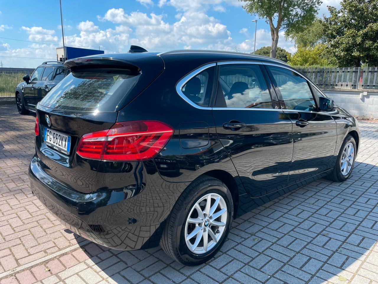 Bmw 2er Active Tourer 214d Active Tourer Luxury ADATTA NEOPATENTATI