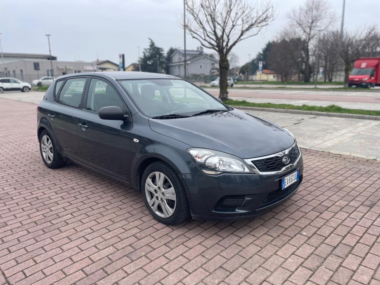 Kia Ceed cee'd 1.6 CRDi VGT 90CV 5p. LX