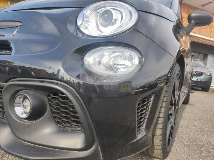 Abarth 695 1.4 Turbo T-Jet 180 CV