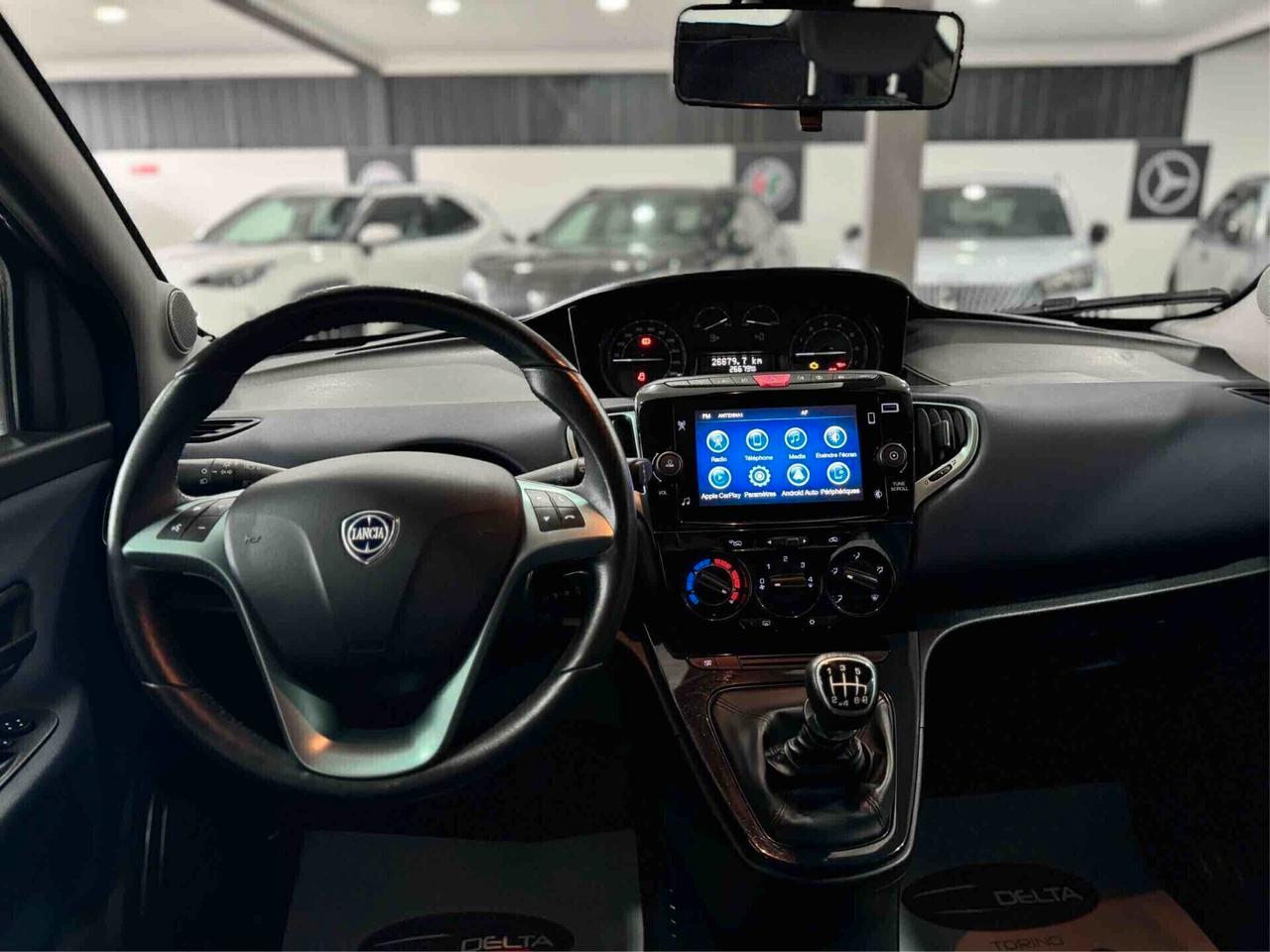 Lancia Ypsilon 1.0 FireFly 5 porte S&S Hybrid Alberta Ferretti