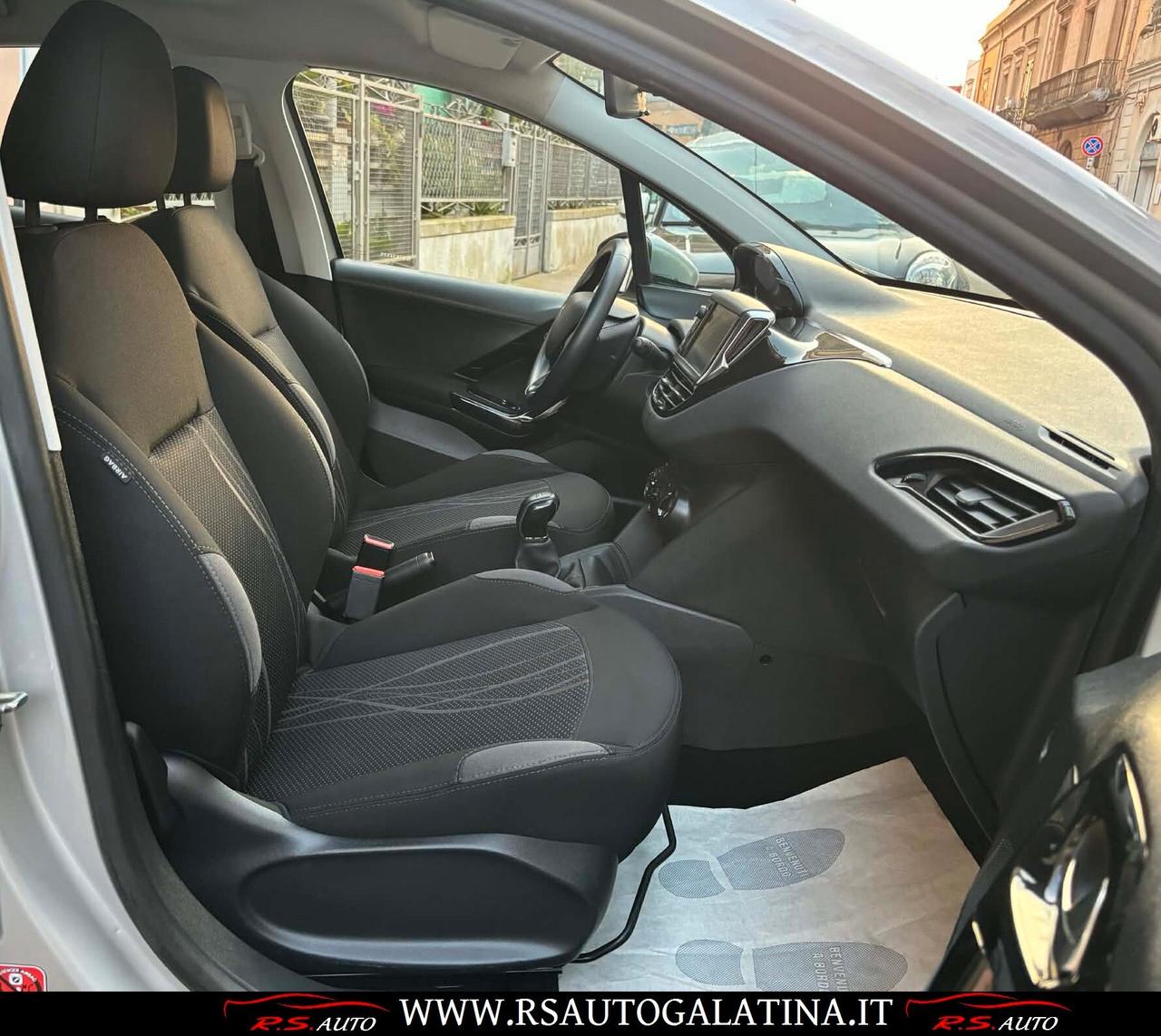 Peugeot 208 1.4 5p. GPL