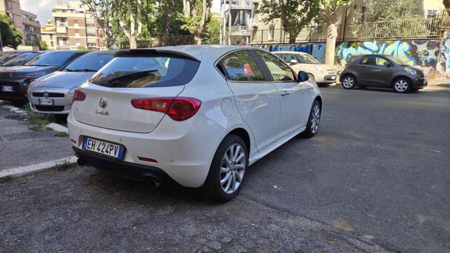 ALFA ROMEO Giulietta 2.0 JTDm-2 170 CV Distinctive