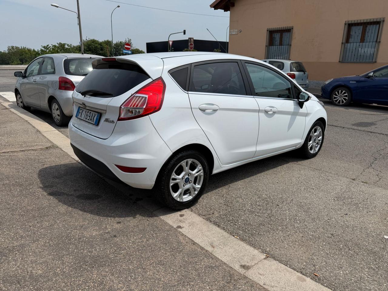 Ford Fiesta 1.4 5 porte Bz.- GPL Black & White Edition
