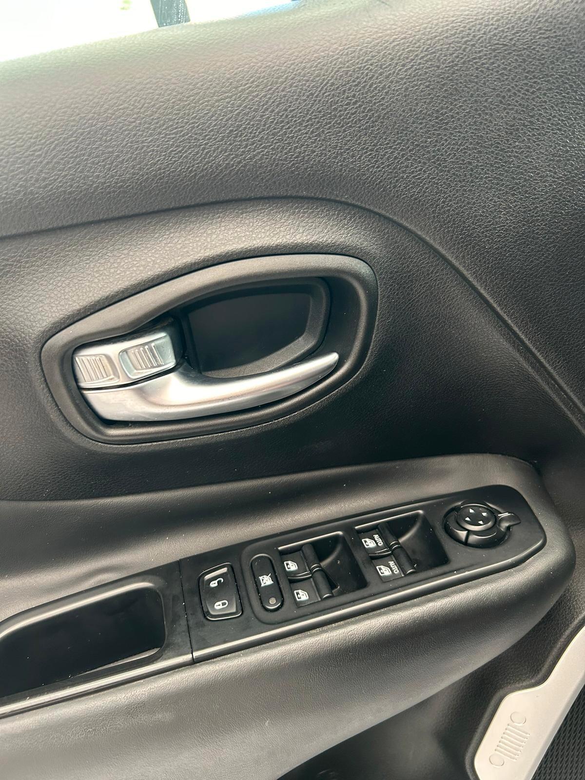 Jeep Renegade 1.6 Mjt DDCT 120 CV Limited