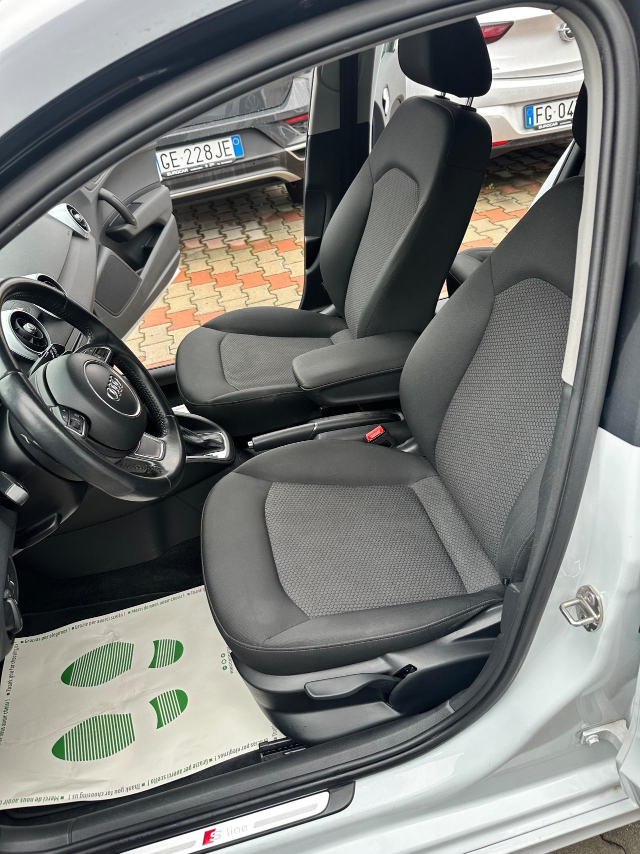 Audi A1 SPB 1.6 TDI S line edition plus