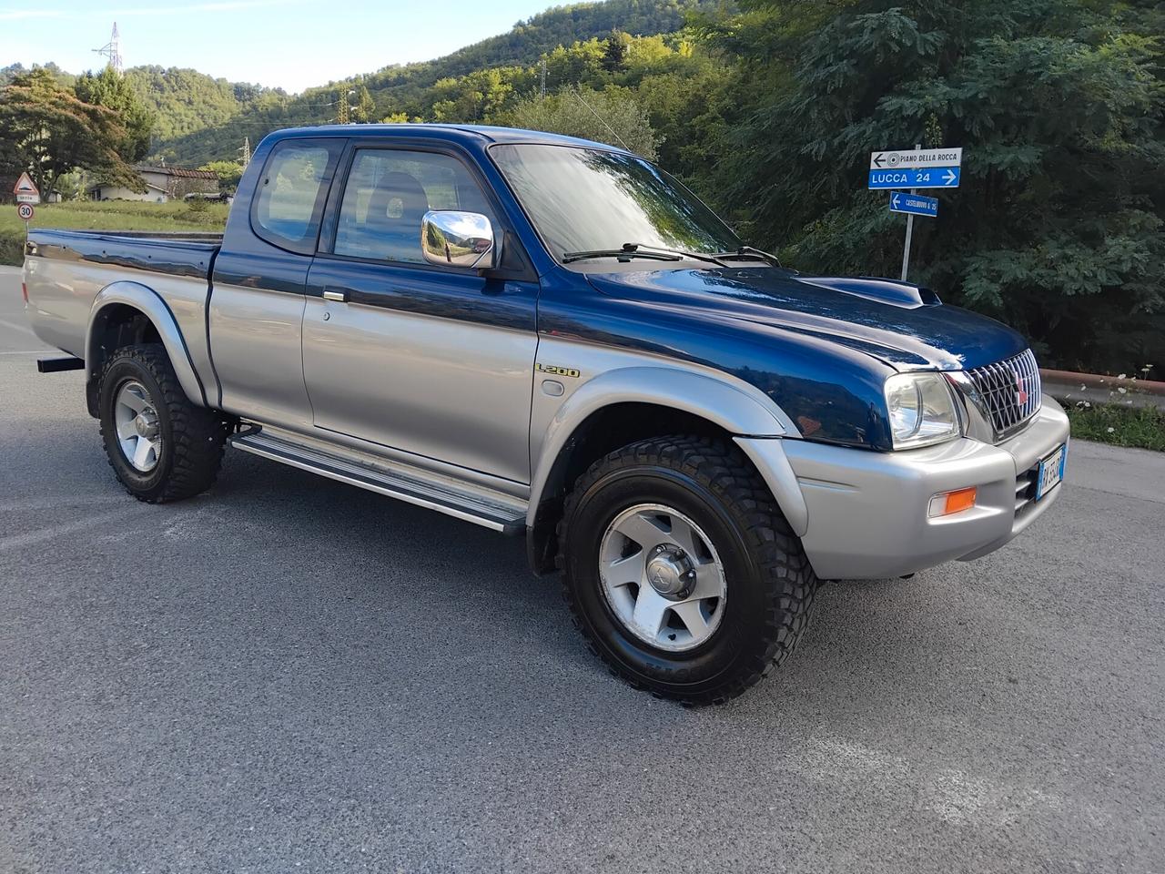 Mitsubishi L200 2.5 TDI 4WD 115cv 4 posti