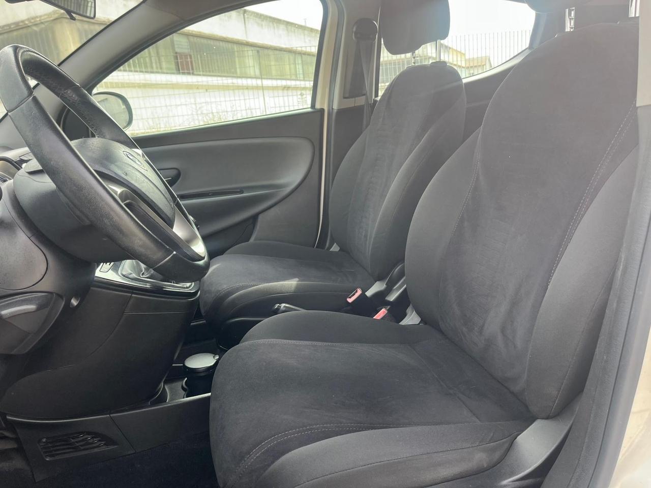 Lancia Ypsilon 1.2 Platinum 99000 km GARANZIA 12m