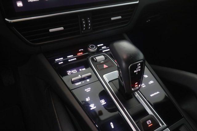 PORSCHE Cayenne Coupé Coupé 3.0 V6 E-Hybrid
