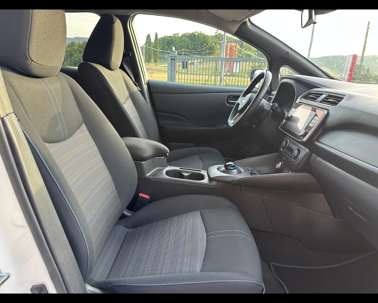NISSAN Leaf Acenta 40kWh 150cv my19