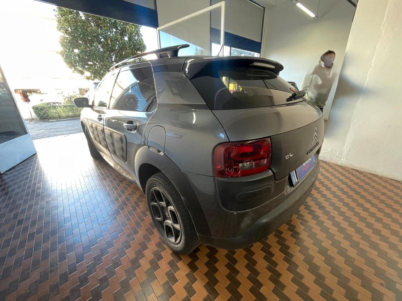 Citroen C4 Cactus BlueHDi 100 Shine