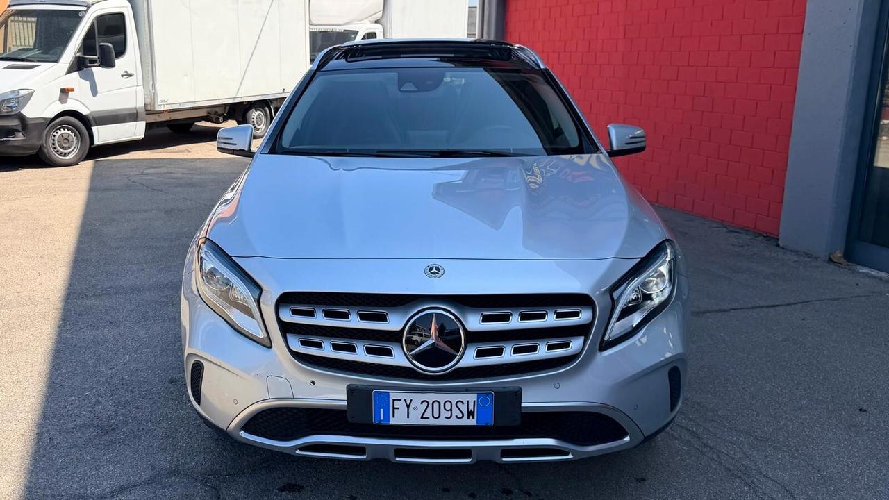 MERCEDES-BENZ GLA 180 1.6 PREMIUM 122CV - FULL LED