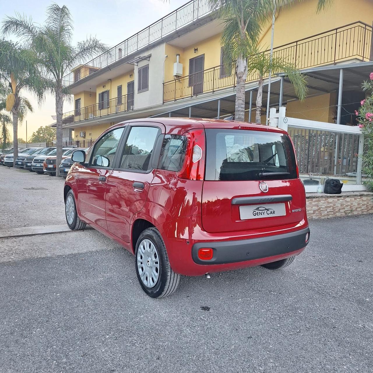 Fiat Panda 1.0 FireFly S&S Hybrid Pandina
