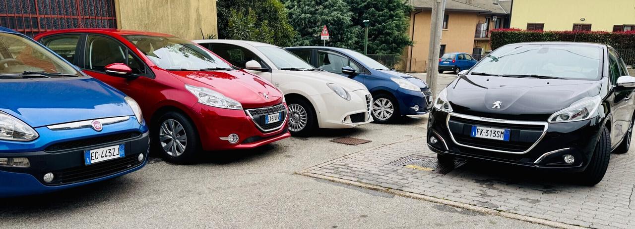 Peugeot 208 BlueHDi 75 5 porte Neopatentati