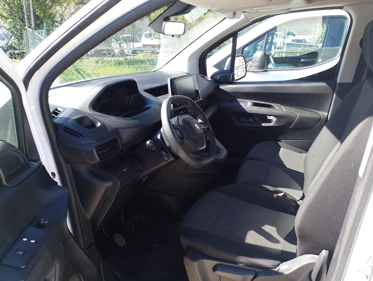 Peugeot Partner PEUGEOT PARTNER 4P /3 POSTI VETT. FURGONATA L1 BLUEHDI 100CV PREMIUM