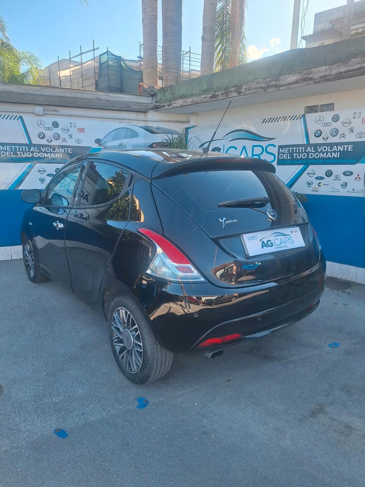 Lancia Ypsilon 1.3 MJT 16V 95 CV 5 porte S&S Gold