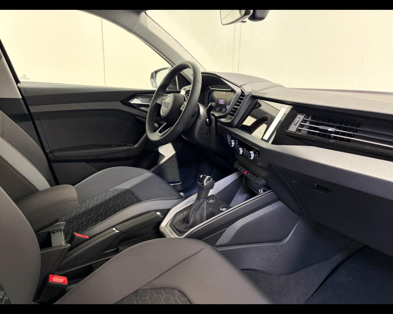 AUDI A1 SPORTBACK 30 TFSI S-TRONIC S LINE EDITION