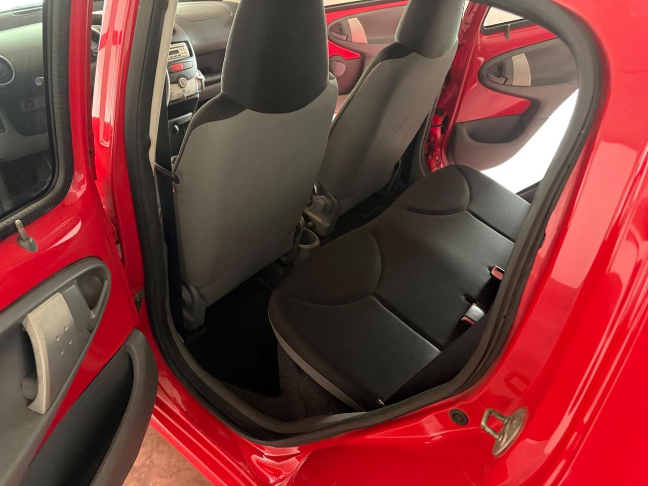 Toyota Aygo 1.0 12V VVT-i 5 porte Now