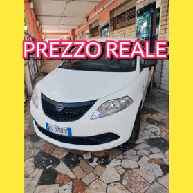 Lancia Ypsilon 5 Porte Ypsilon 1.0 hybrid Silver